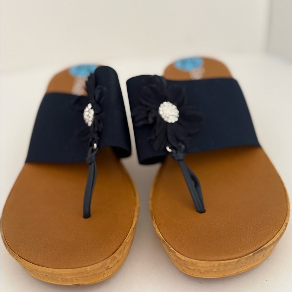 Toscanella Made in Italy Navy Floral Wedge Sandals Size 7.5 - Picture 2 of 6